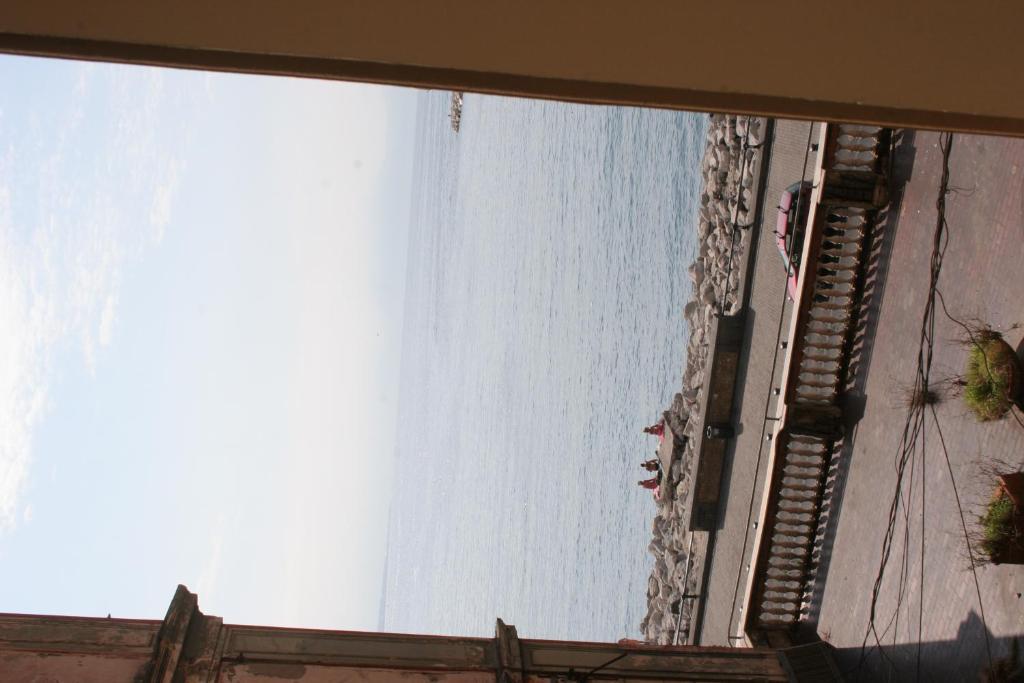 Bed and Breakfast La Dimora Dei Baroni Napoli Camera foto