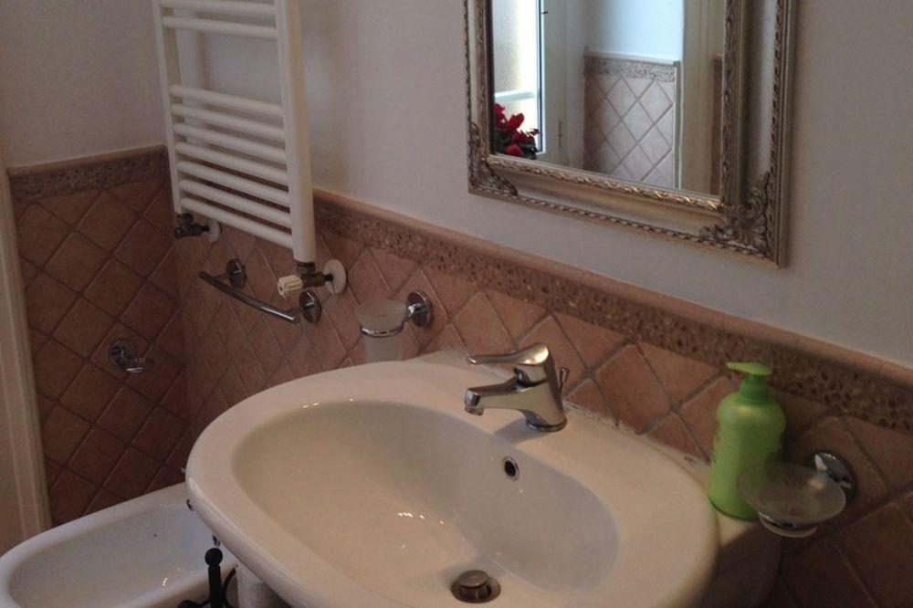 Bed and Breakfast La Dimora Dei Baroni Napoli Esterno foto